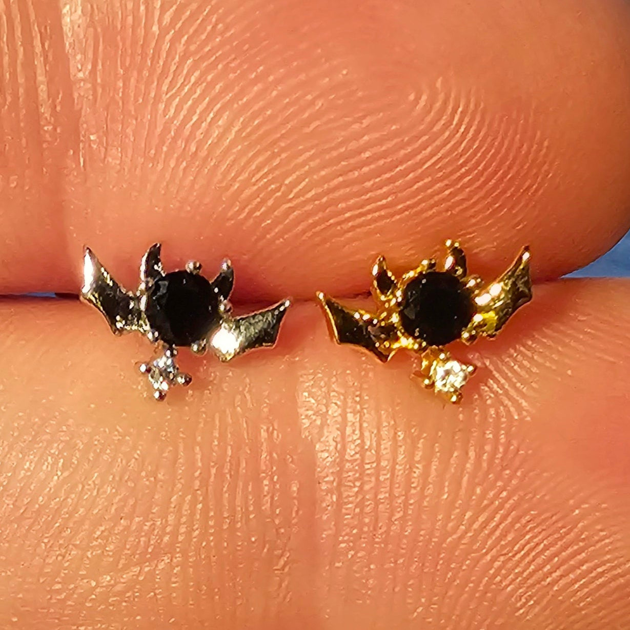 Statement Nasenstecker in L-Form mit Fledermaus-Motiv