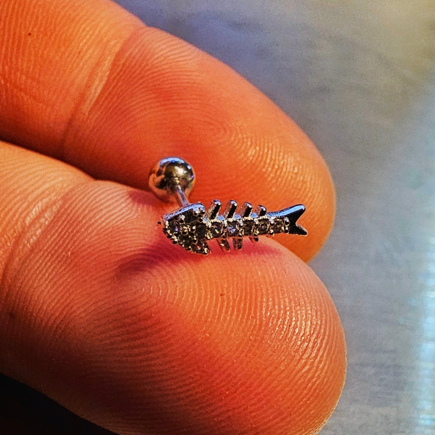 Fishbone Ear Stud 16G