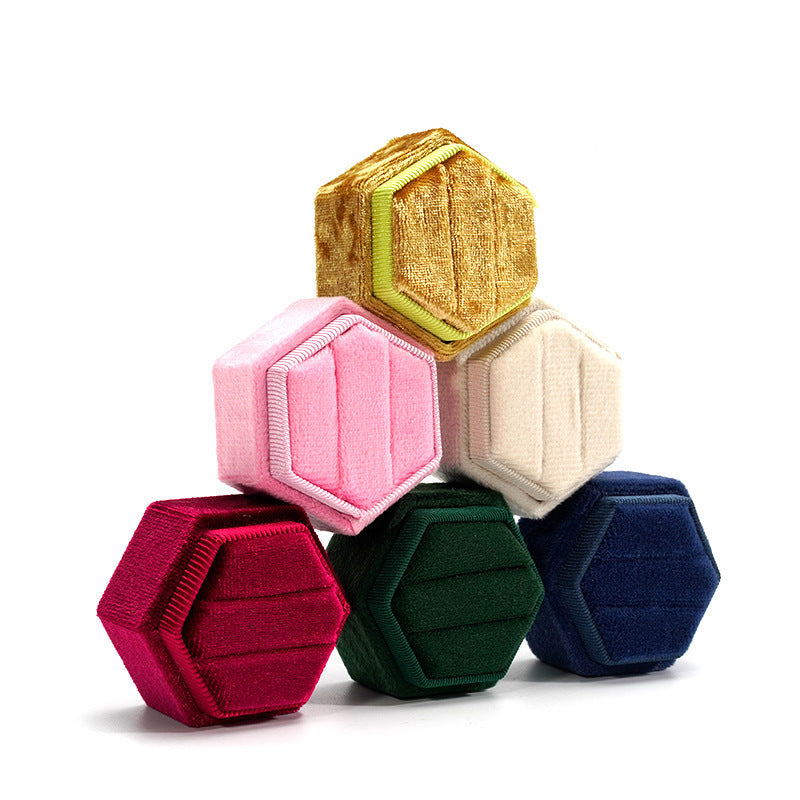 Coffret à bagues hexagonal classique en velours de style simple