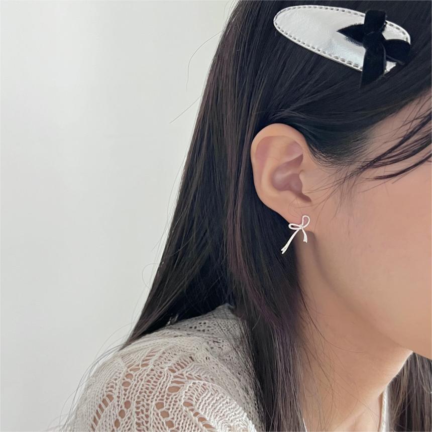 Clous d'oreilles en argent sterling plaqués en forme de nœud papillon