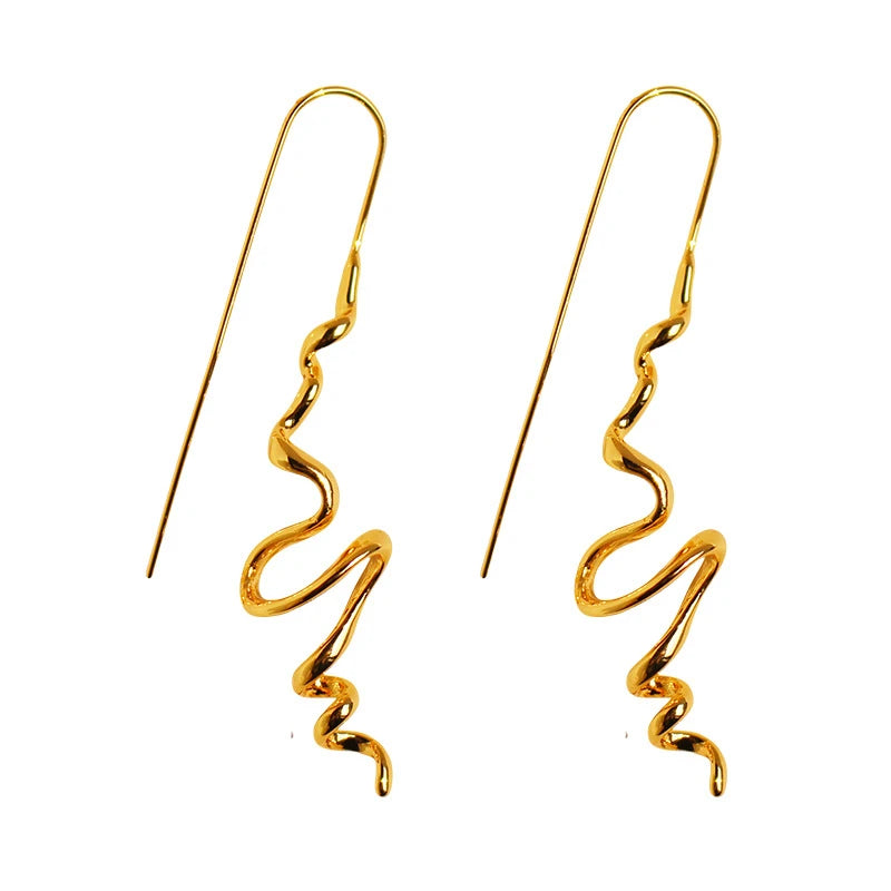 Boucles d'oreilles au design abstrait en trois dimensions
