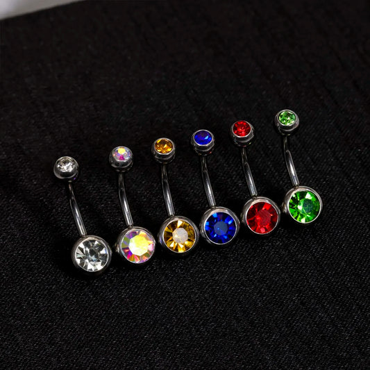 Bauchnabelpiercing aus Titan G23 mit Kristallen