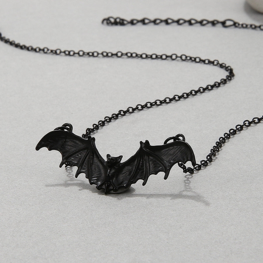 Collier en alliage noir avec motif chauve-souris gothique
