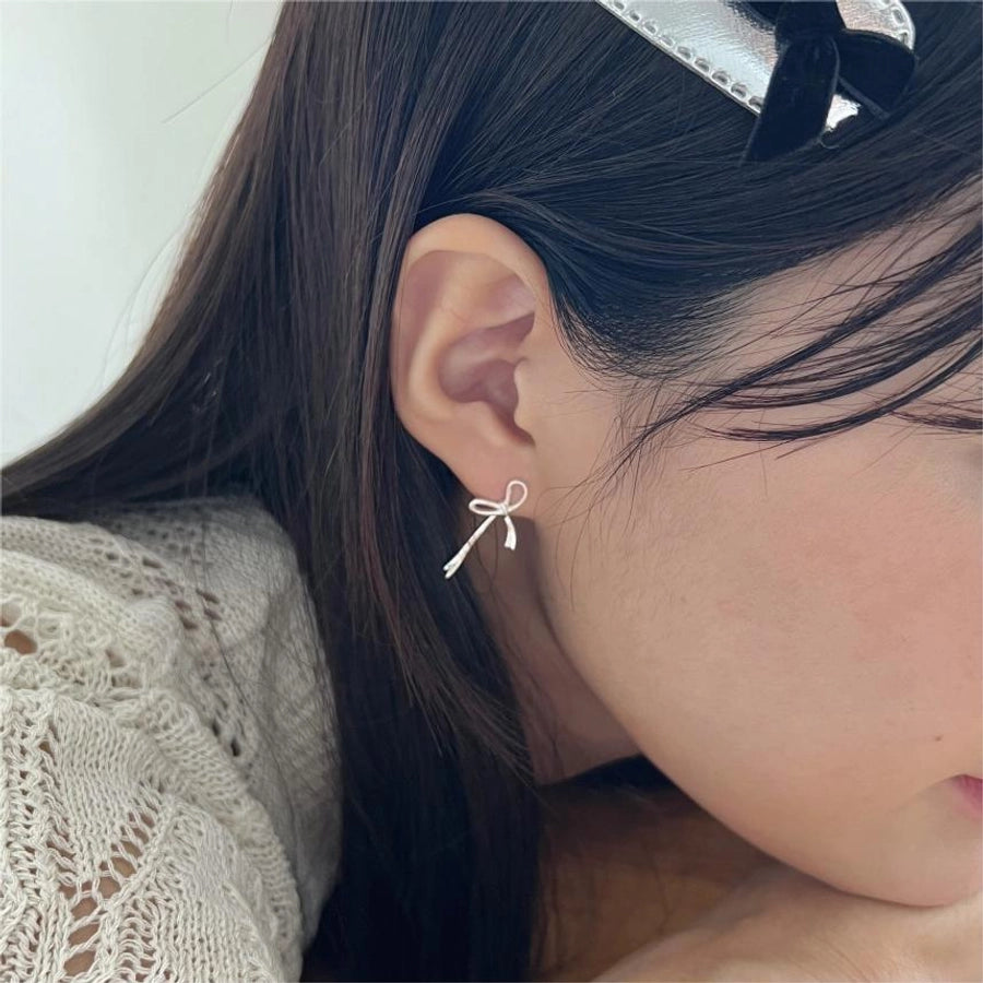 Clous d'oreilles en argent sterling plaqués en forme de nœud papillon