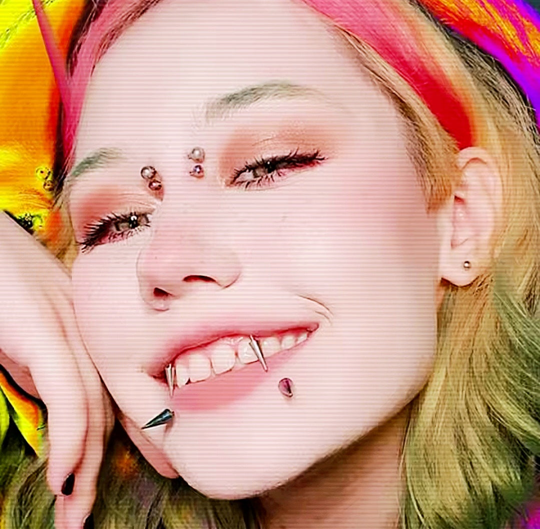 Smiley Piercing Vampire Fangs Curved Barbell 14G