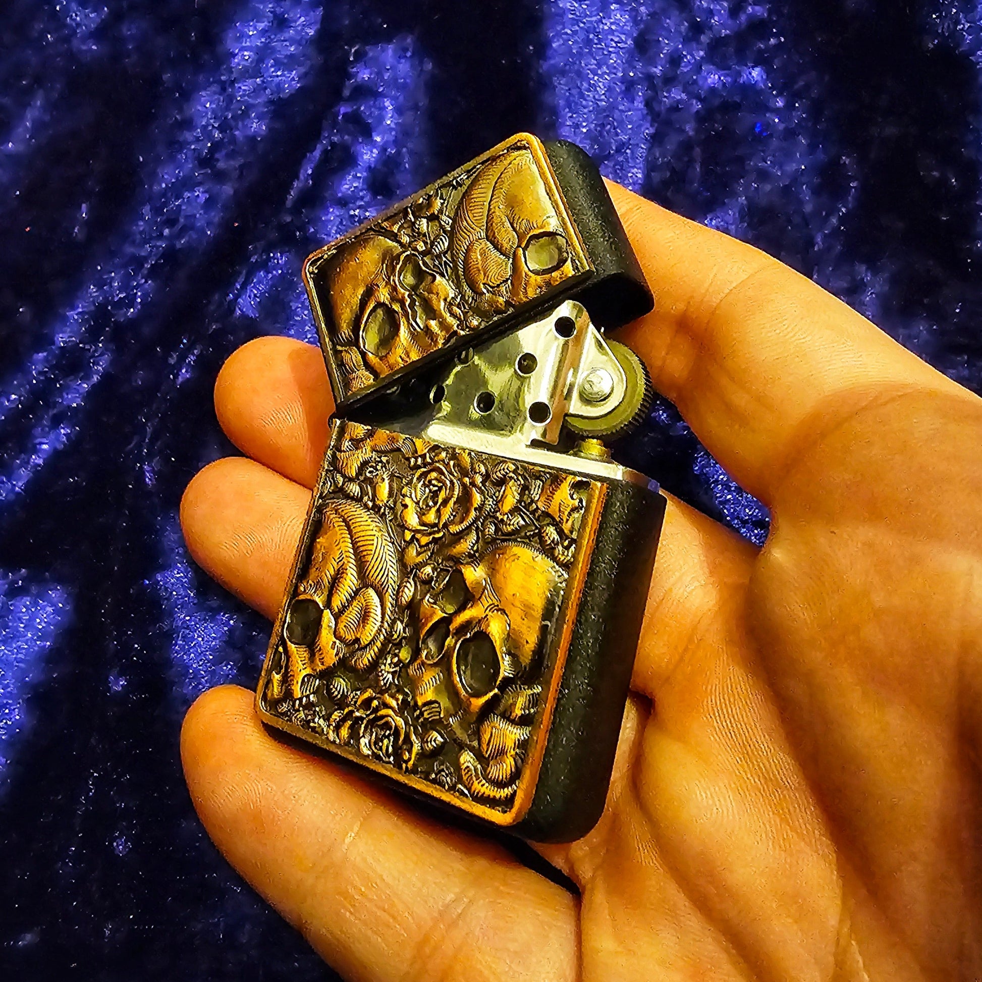 Black Crackle Copper Plated Skulls And Roses Lighter - Pretty Savage Jewellery