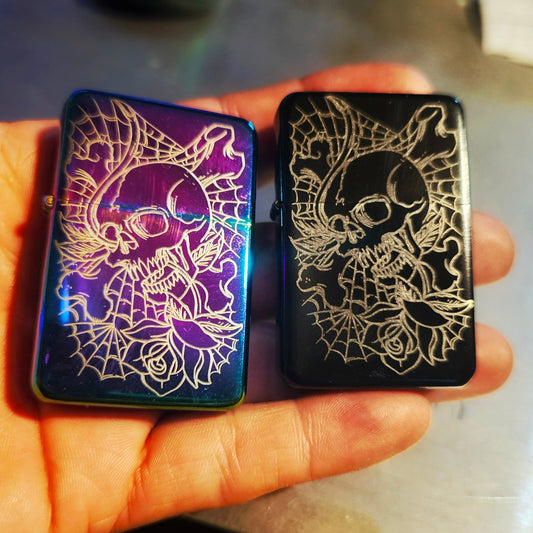 Skull & Webs Flip Lighter