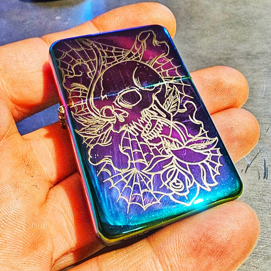 Skull & Webs Flip Lighter