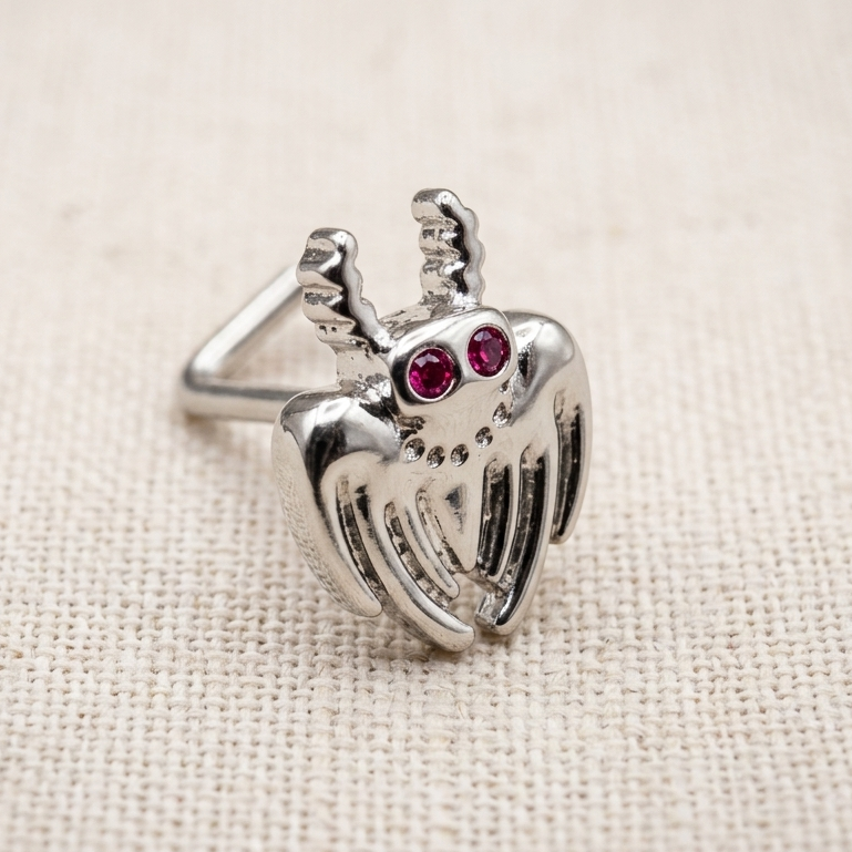 Red Eyed Monster L Shape Nose stud