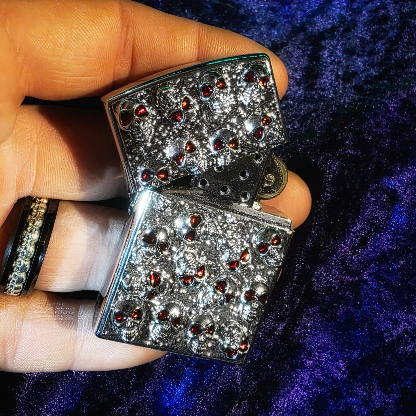 Catacomb Skull Design Flip Lighter