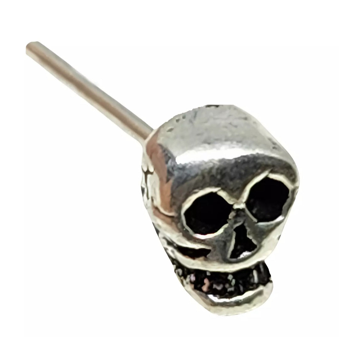 Clou de nez en argent sterling 925 avec tête de mort