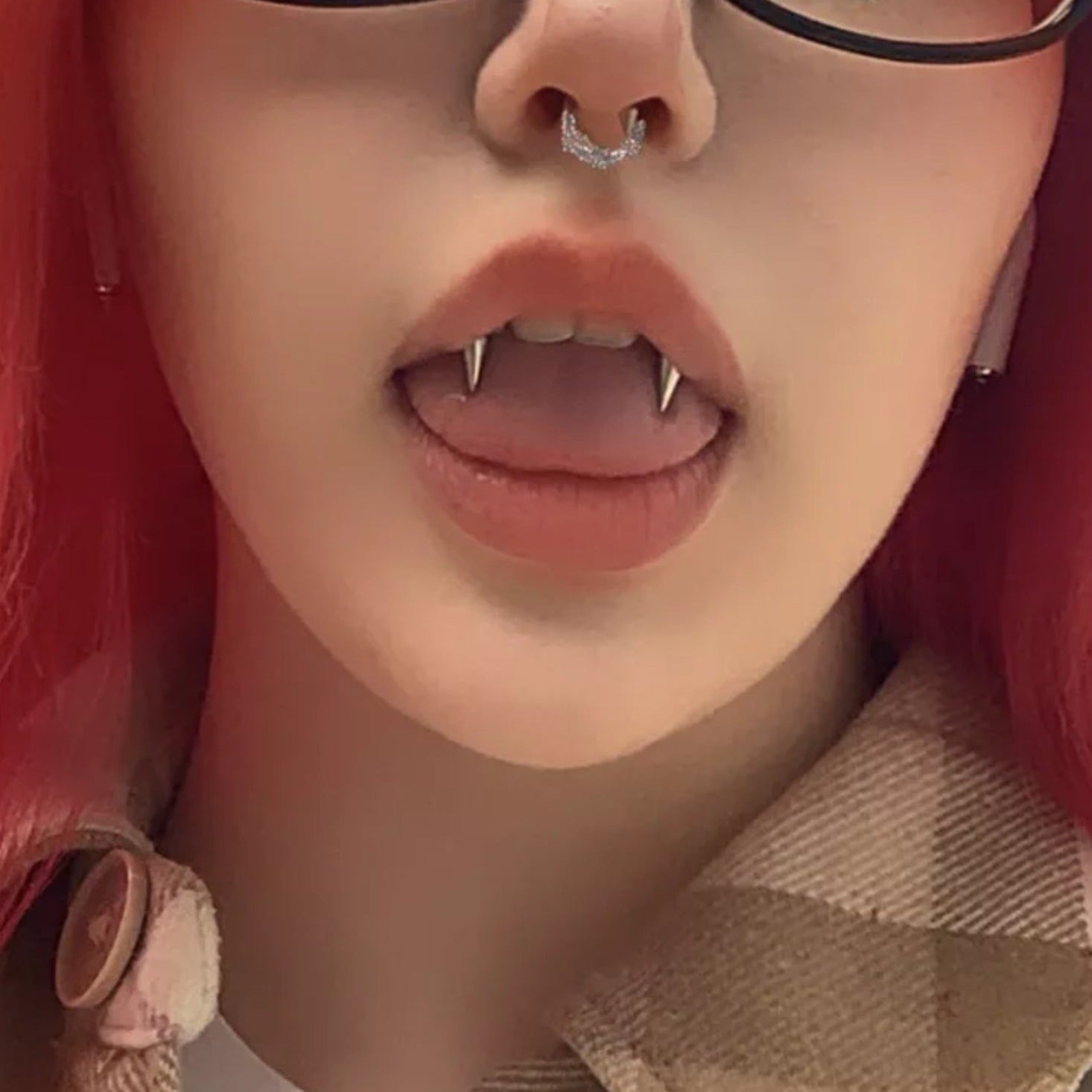 Smiley Fang Barbell Piercing Vampire fangs - Pretty Savage Jewellery